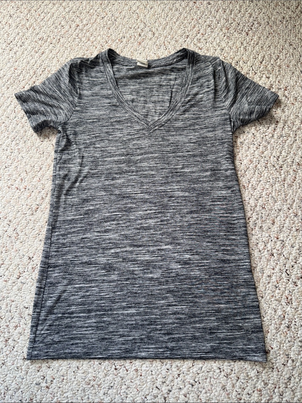 Victoria secret pink Classic V-Neck Heather Gray Tee Womens sleep shirt like new
